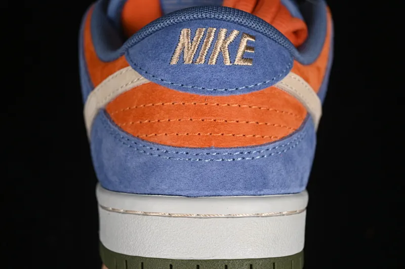 All Categories Nk SB Dunk Series Nk SB Dunk Low Low-top sneakers Nk SB Dunk Low "Light Carbon/Monarch" Maillard style low-top casual sneakers HF3063-002